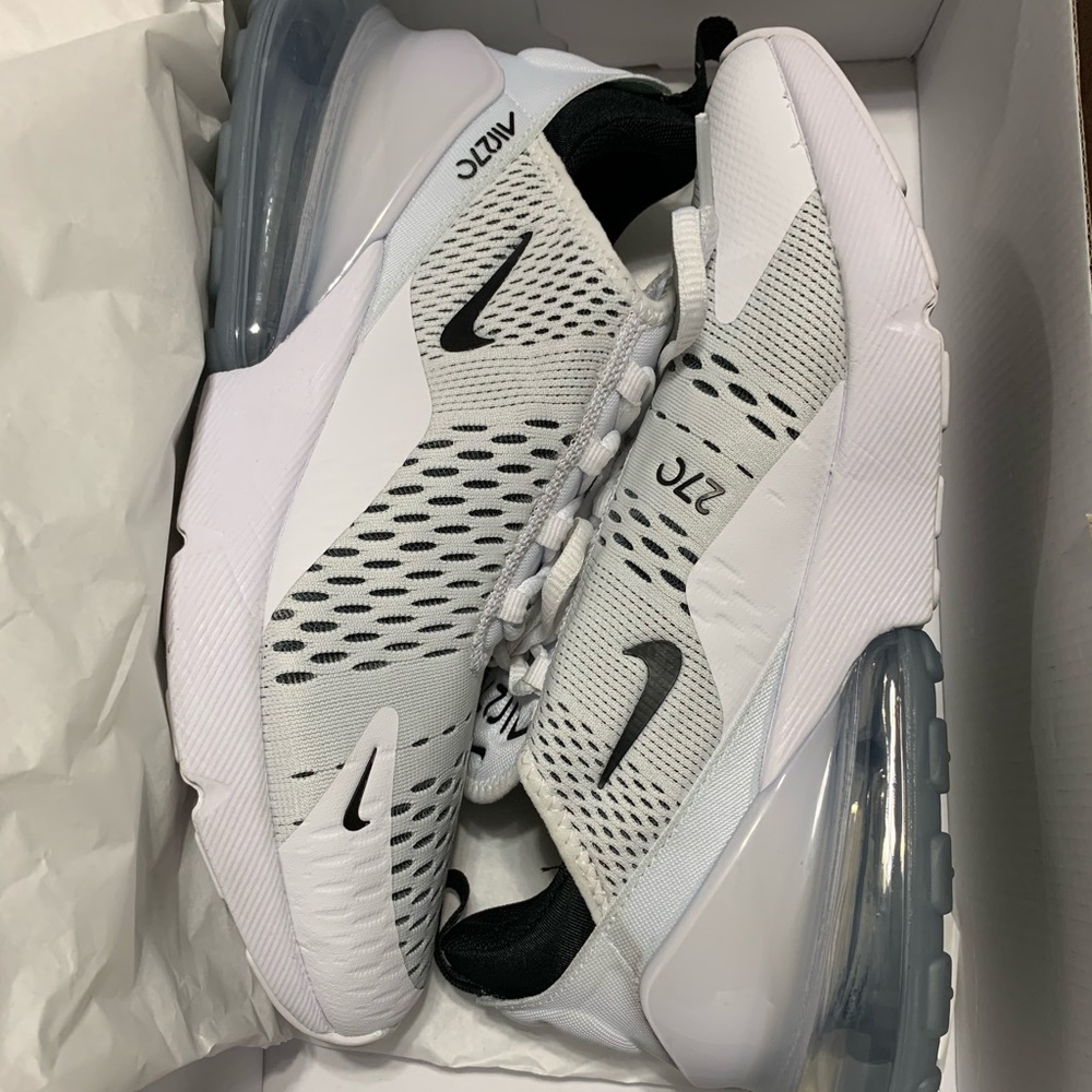 Nike W Air Max 270